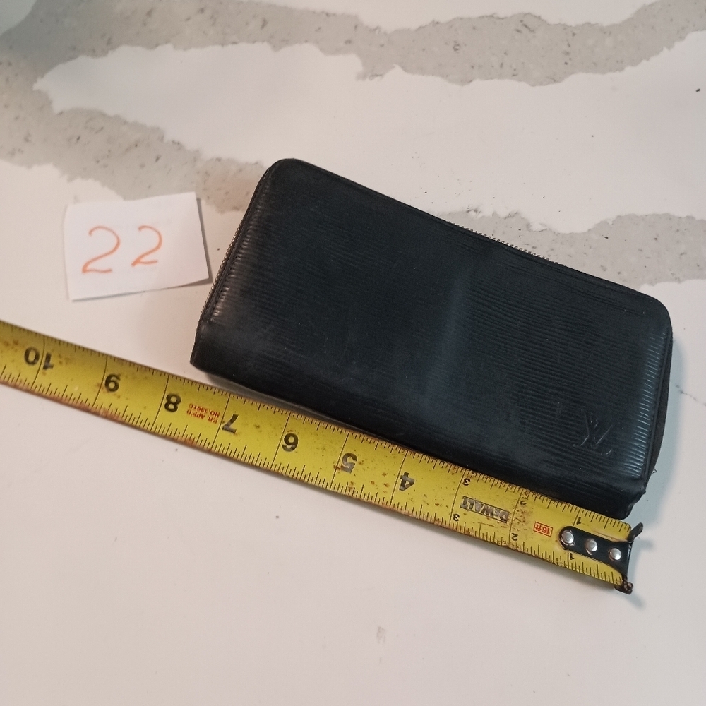 Authentic Louis Vuitton Epi Zippy Wallet  Long Wallet Noir Leather - Picture 15 of 16